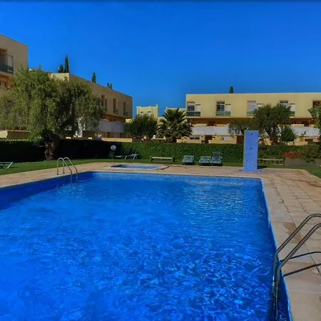 Inluxury Travels -